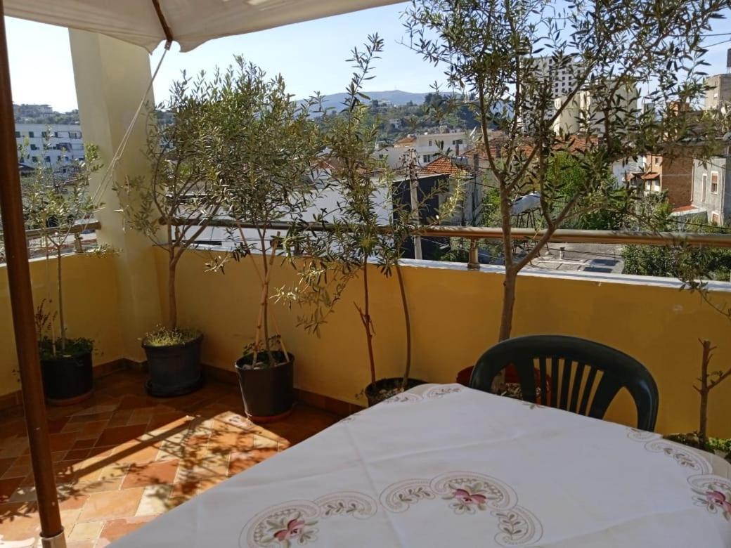 Guest Room Near Historical Center Vlorë Exteriör bild